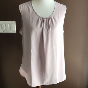 Sleeveless shell top